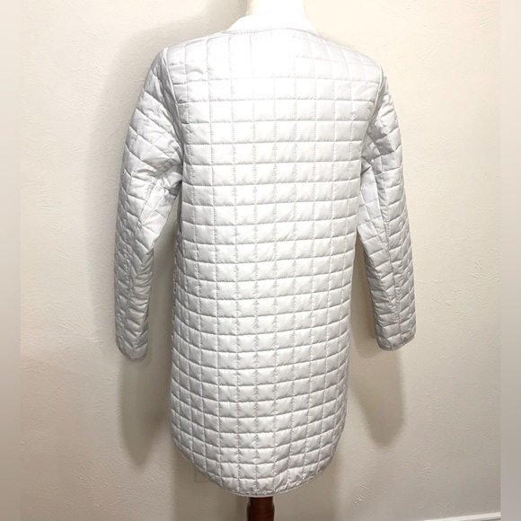 Athletic Works light gray quilted hip length jacket. Size S (4-6) - Picture 6 of 9